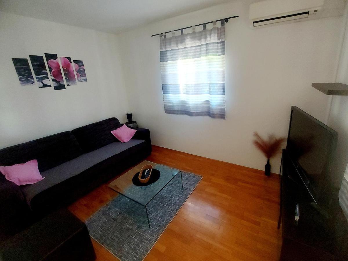Sweet Apartment Marijana Supetar Zewnętrze zdjęcie